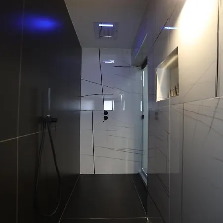 Apartment 50 M2 *